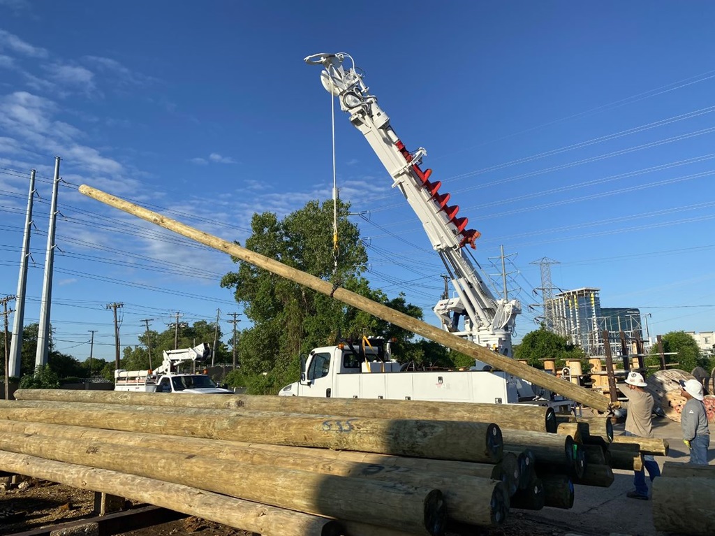 Terex digger derrick lifting pole
