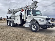 Terex Commander 5050 Digger Derrick parked in lot