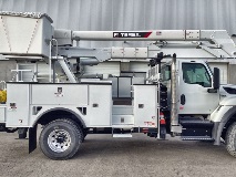Terex Hi-Ranger HR46 bucket truck side view