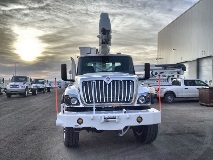 Terex HR46 bucket truck front view