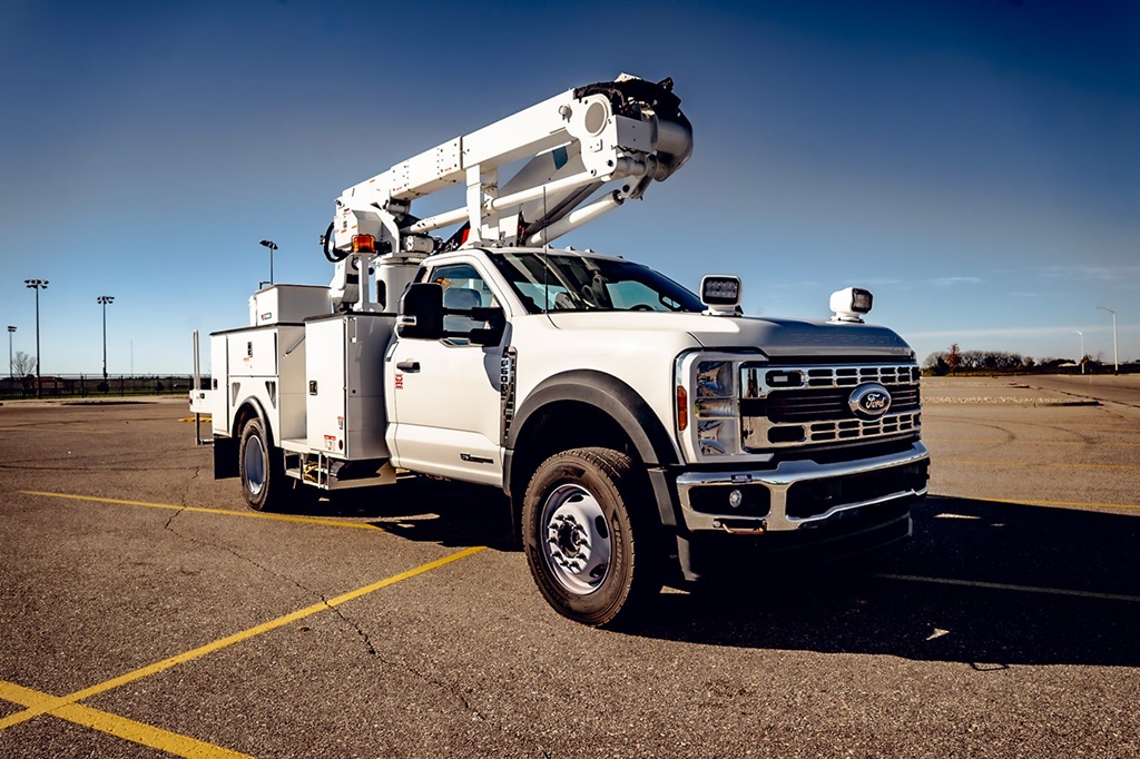 Terex TRX 48 bucket truck