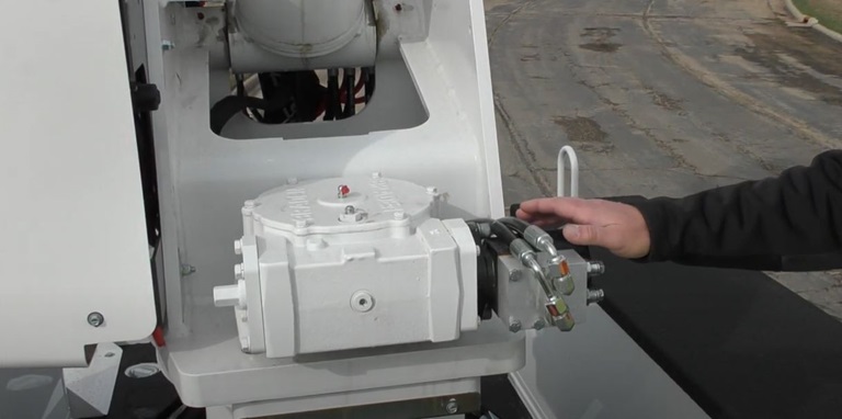 Terex worm gear rotation